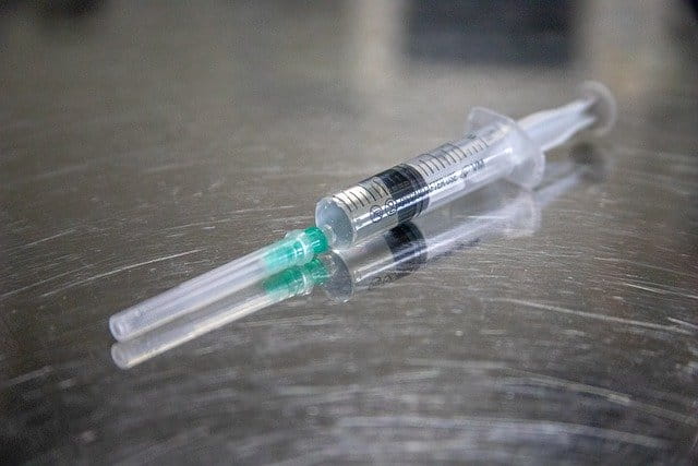 Hesitação na vacinação contra sarampo é um dos motivos para o ressurgimento da doença
