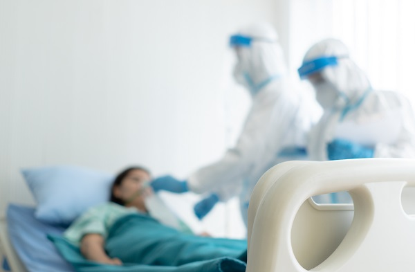 Covid-19 tem progressão nos sinais e sintomas muito rápidos e os familiares dos pacientes enfrentam diversas situações adversas.
