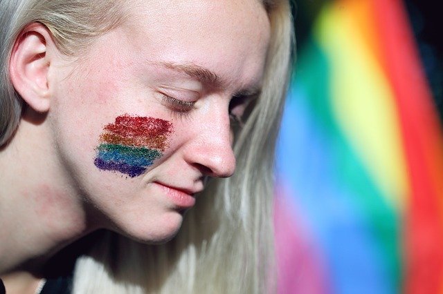 saúde mental da população LGBTQI+