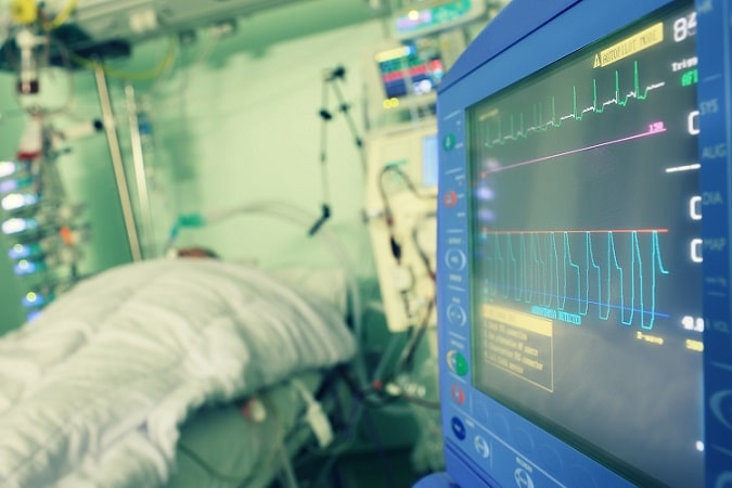 paciente em UTI com status epilepticus