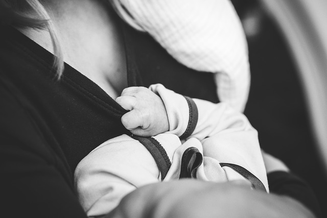 O efeito da ocitocina intravaginal na função sexual em mães que amamentam