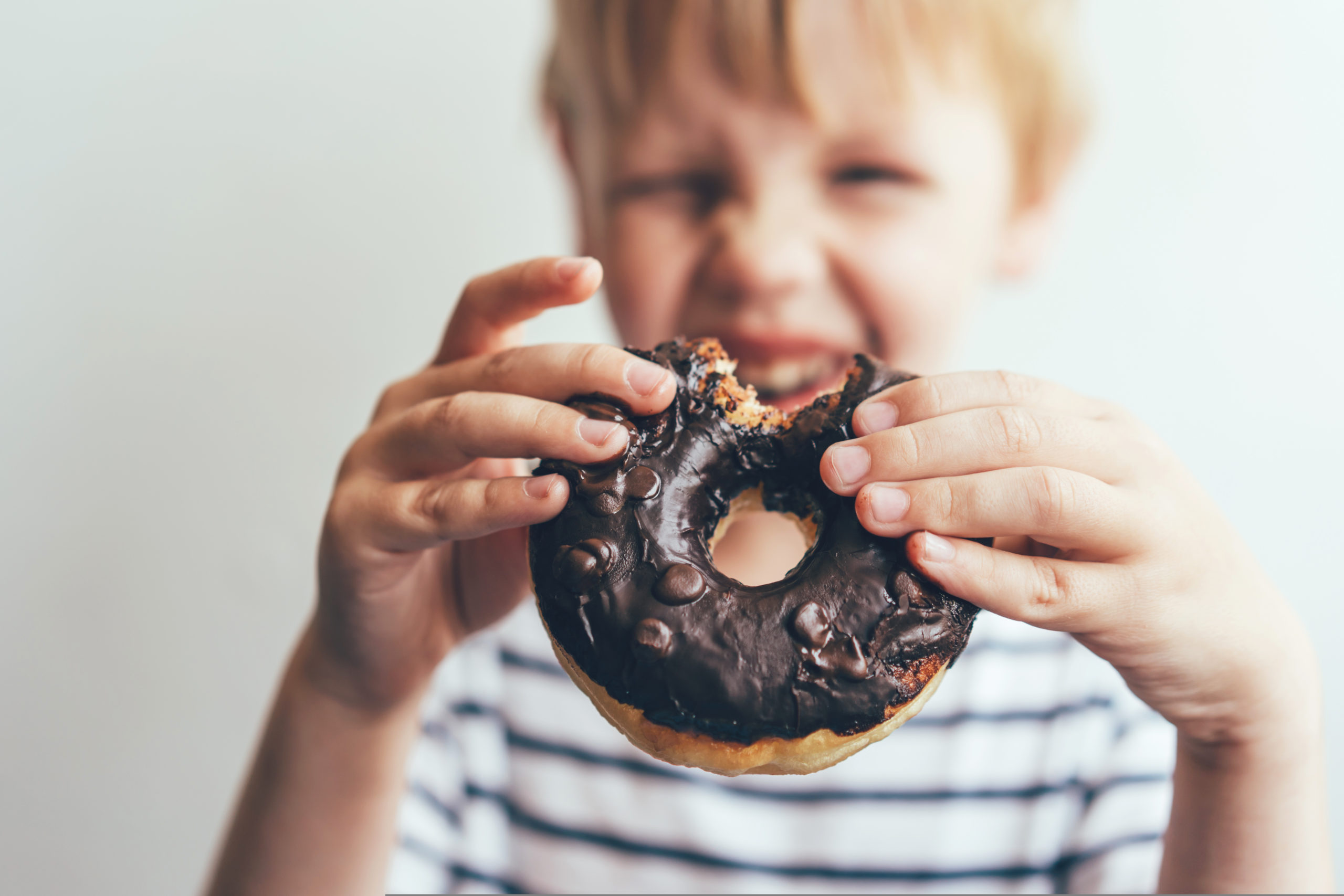 Pediatras comentam sobre diretriz para tratar a obesidade infantil da AAP