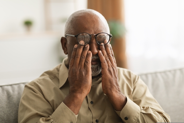 Impacto a longo prazo do tratamento imediato versus tardio do glaucoma precoce