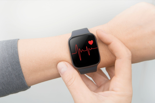 smartwatch e medicina cardiovascular