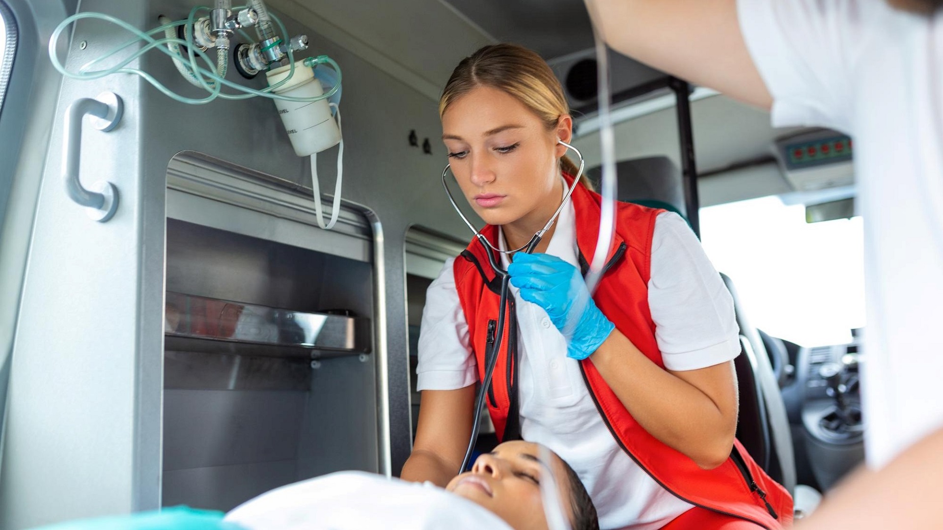 Unidades de atendimento móvel de AVC melhoram o desfecho clínico dos pacientes?  