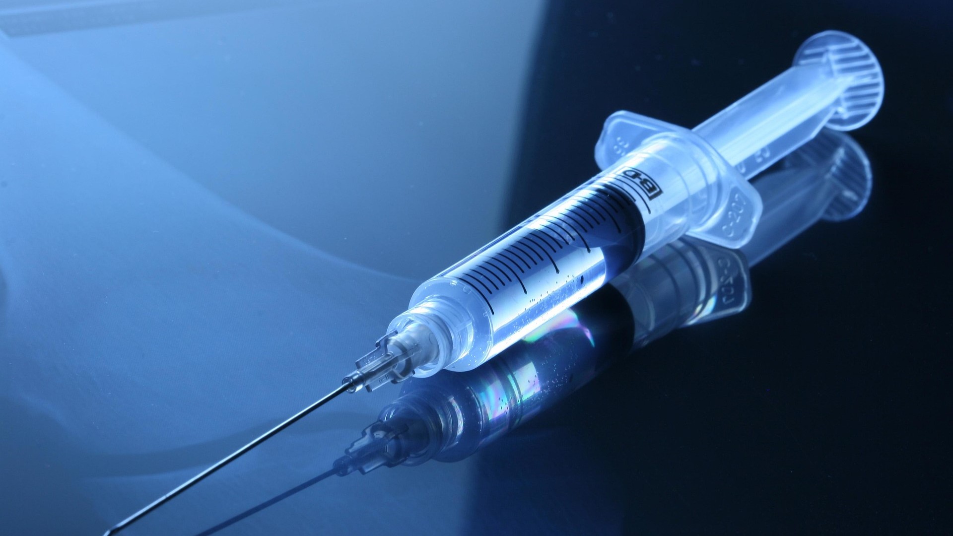 Vacina contra covid-19 e gripe mostra resposta superior em estudo clínico