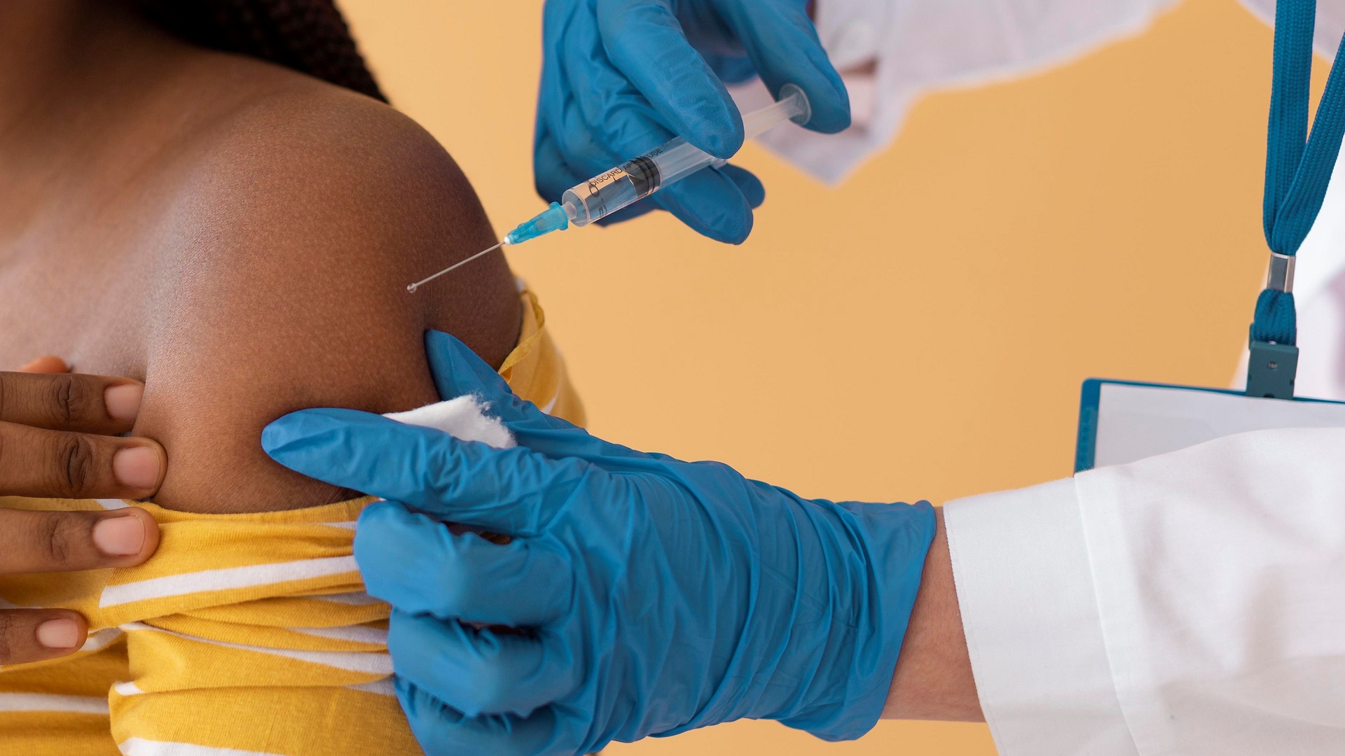 Vacina contra a dengue do Butantan começa a ser aplicada no SUS neste mês