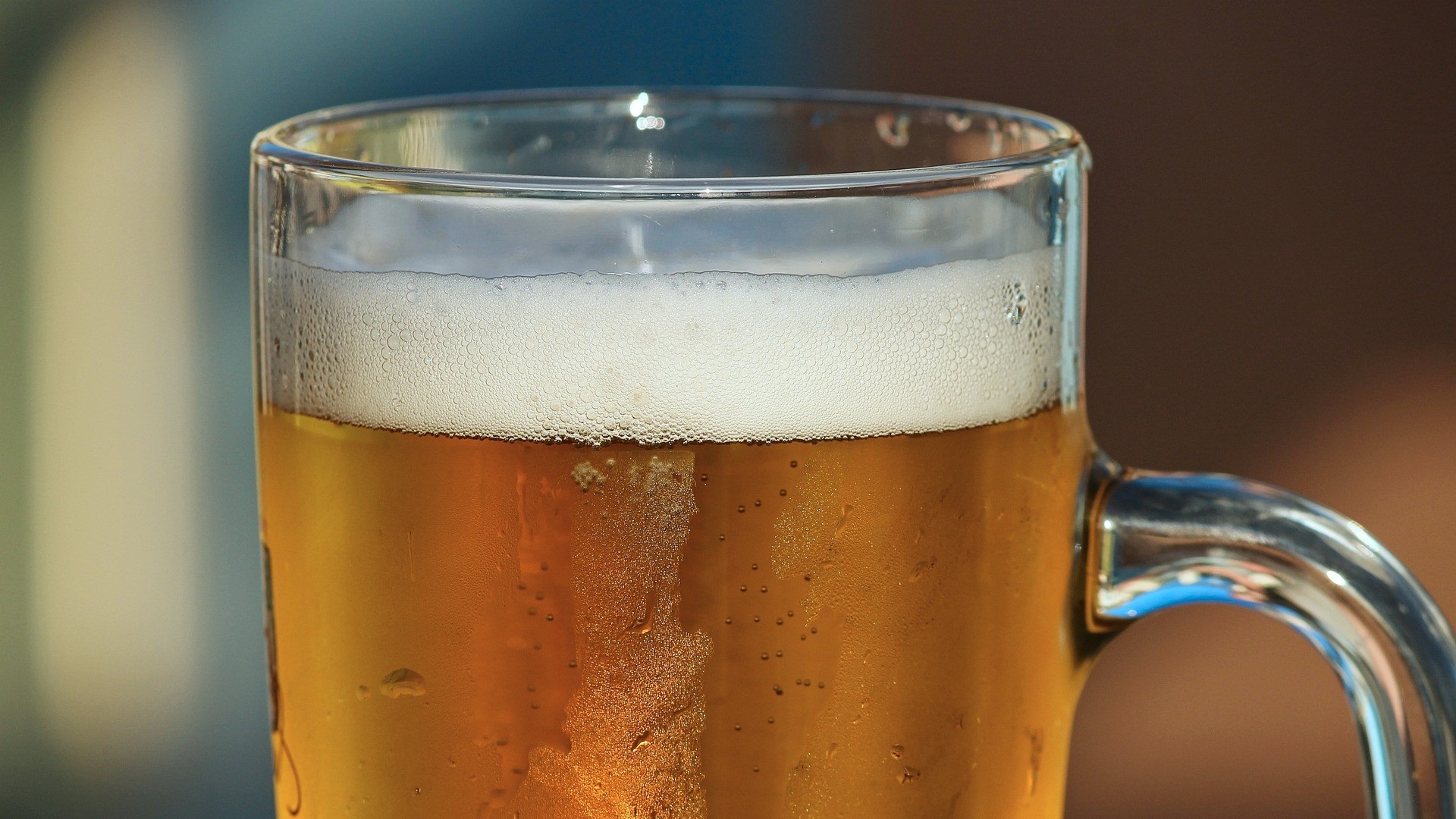 Transtorno do uso de álcool: medicações reduzem óbitos e internações? 