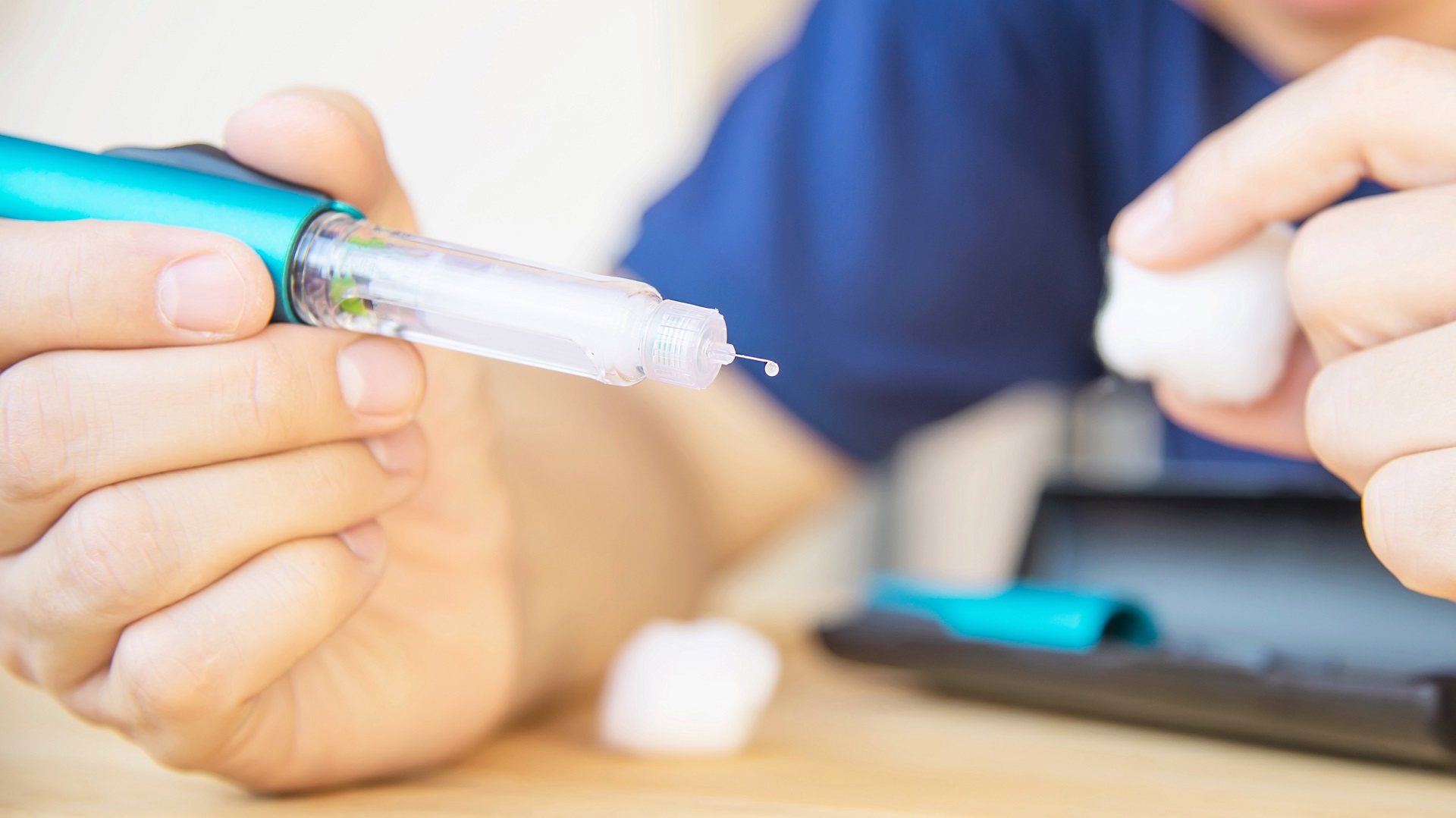 Anvisa e conselhos unem forças para o uso seguro de canetas emagrecedoras