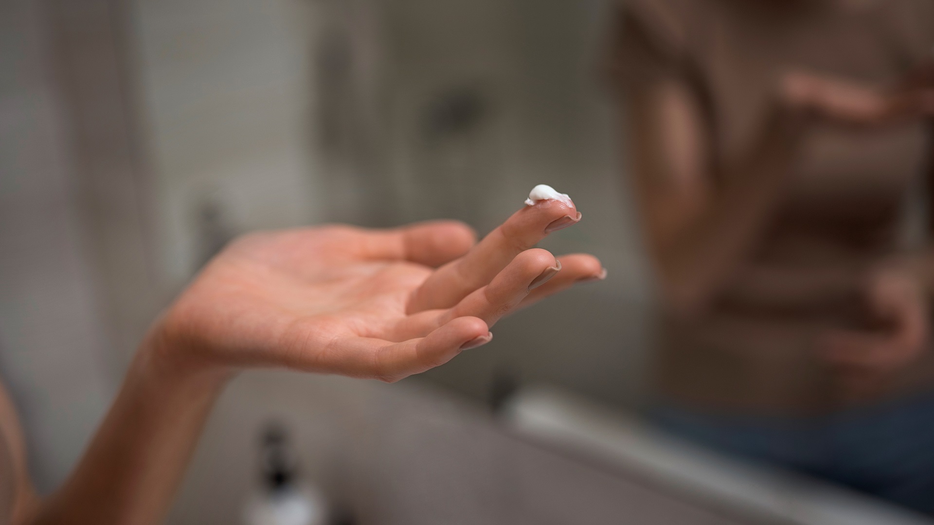 Corticosteroides tópicos na dermatite actínica: guia prático MASCC 2026