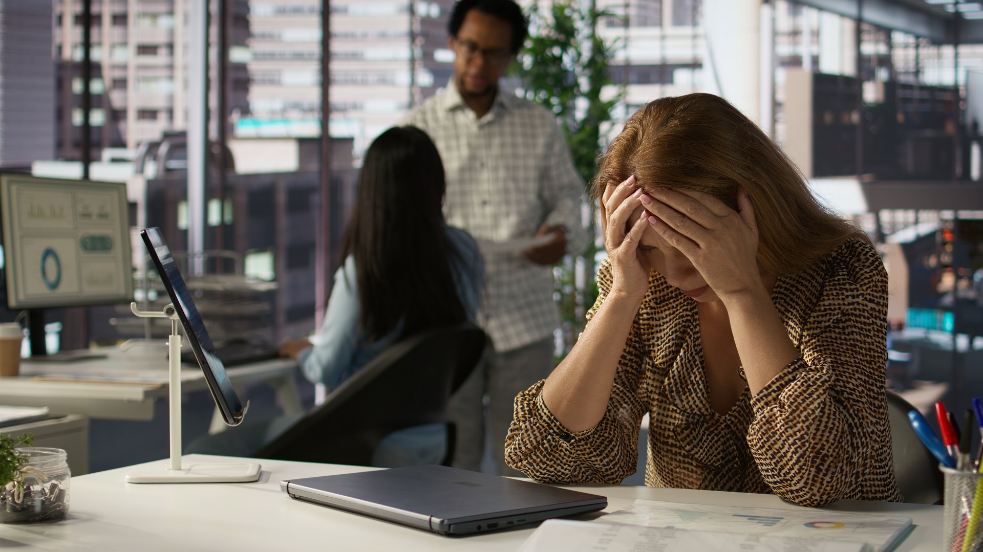 Casos de burnout disparam e crescem 823% em quatro anos