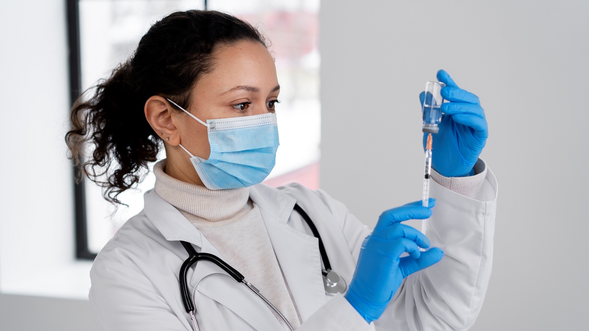 Anvisa registra nova vacina contra a influenza para pessoas a partir dos 6 meses 