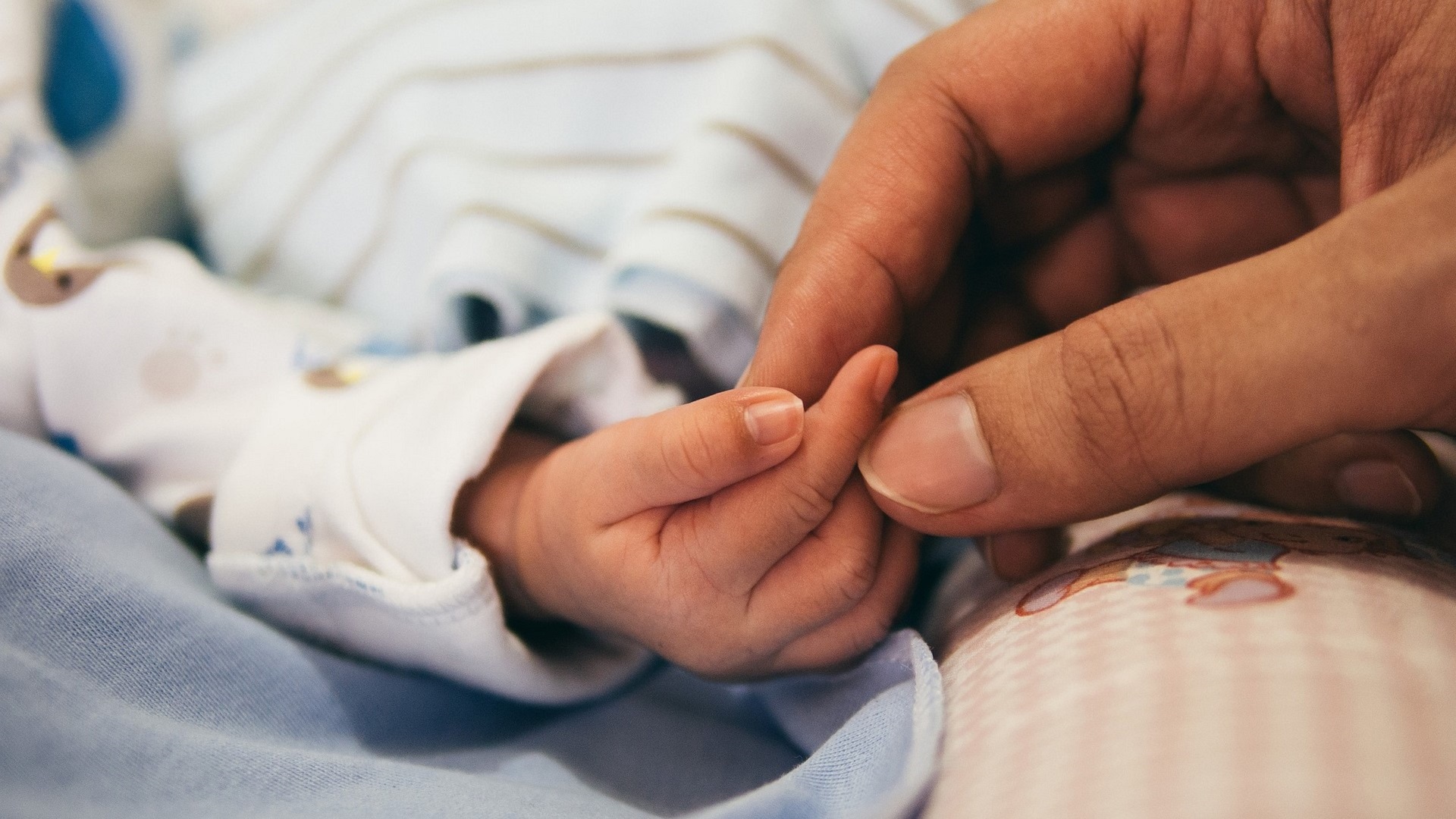 Bronquiolite: vacinação de gestantes reduziu em 52,5% os casos graves em bebês