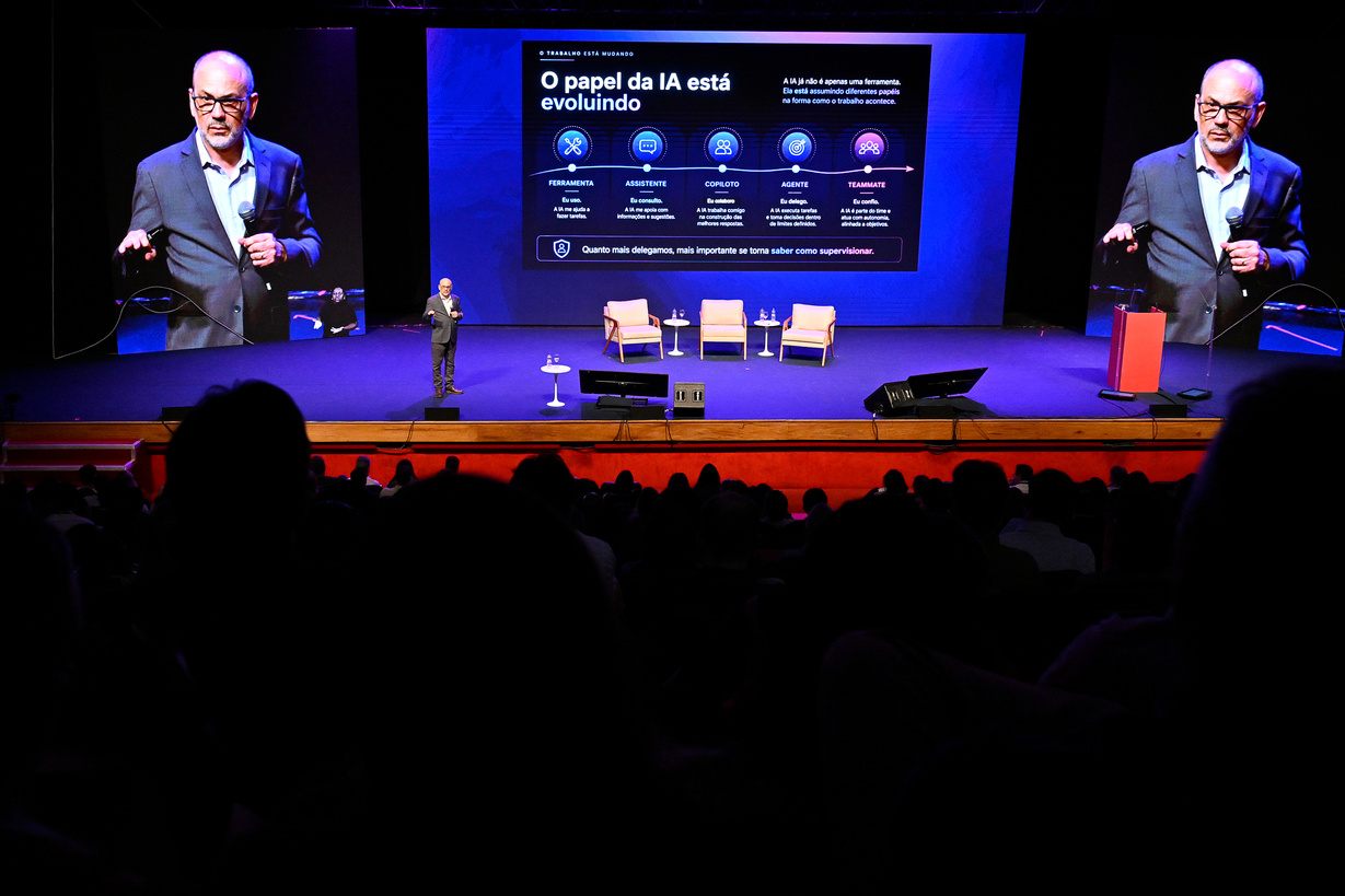 Fotografia do Afya Summit 2026 durante o bloco 04, A era das decisões orientadas por dados